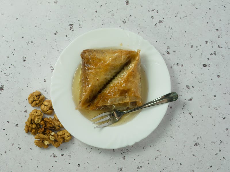 **Tradicionalna Balkanska Jela: Recepti za Sarma, Ćevape, Pitu i Baklavu** - Fourth Image
