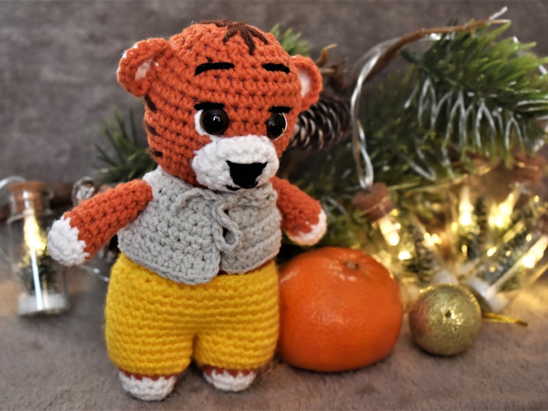 **Kreativne Uljepšajte Svoj Praznični Prostor i Izradite Unikatne Poklone** - Fourth Image