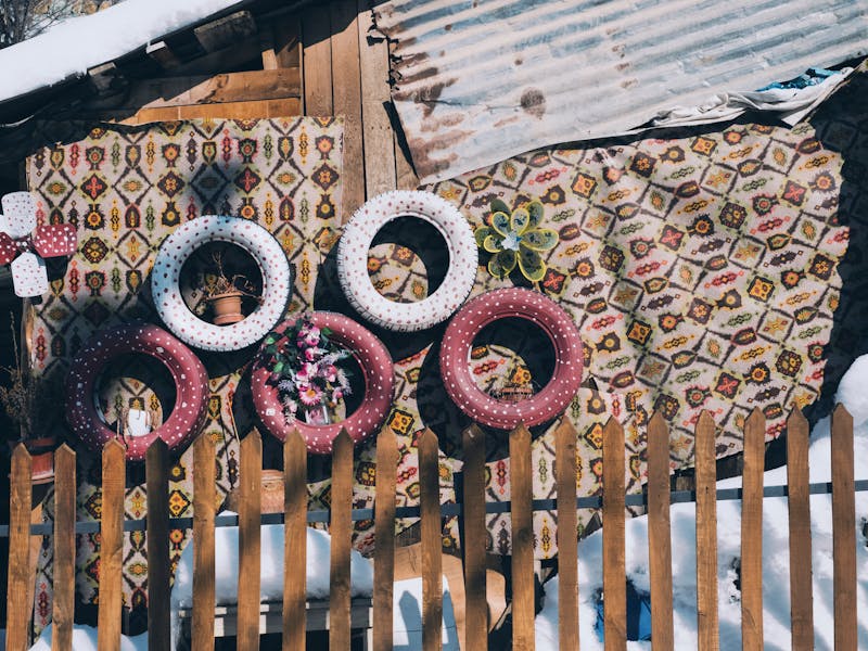 **Vrhunske DIY Ideje: Kako Stvoriti Unikatne Projekte za Uređenje Doma i Vrtova** - Fourth Image