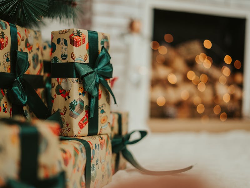 **Magične Stvaranje Unikatnih Ukrasa i Poklona kod Kuće** - Third Image