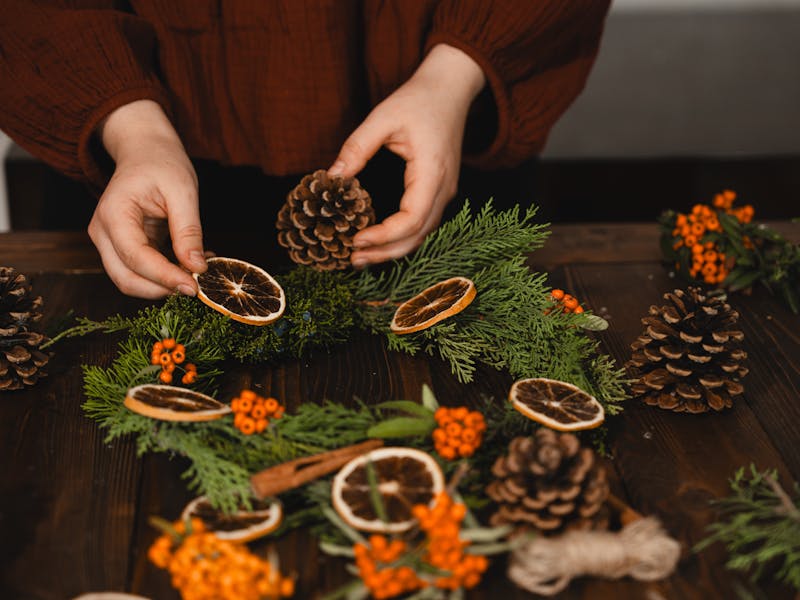**10 Inspirativnih DIY Ideja za Božić: Stvarajte Magiju Uz Vlastite Ruke** - Third Image