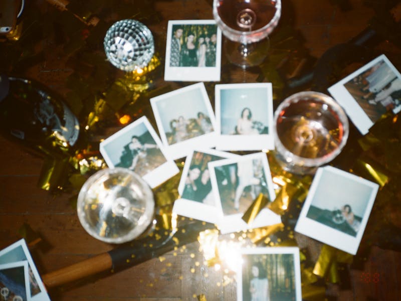 **DIY Novogodišnje Ideje: Kako Kreativno Uljepšati Proslavu Nove Godine** - Second Image