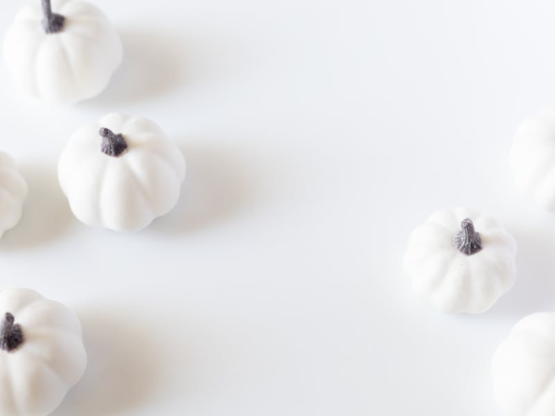 **Kreativne Ušteda i Unikatna Dekoracija za Praznike** - Fourth Image