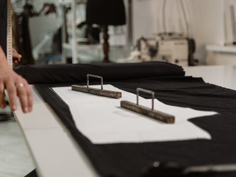 **Postani Sam Svoj Majstor: Vodič za Uradi Sam Stil Života i Kreativne Projekte** - Fourth Image