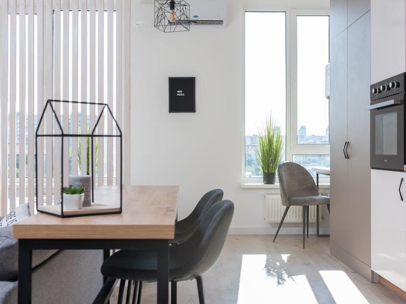 **10 Ključnih Dizajnerskih Savjeta za Uređenje Doma: Kako Stvoriti Funkcionalan i Estetski Privlačan Prostor** - Second Image