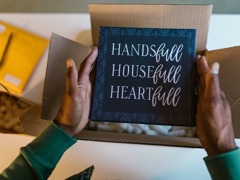 **Kreativne  15 Inspirativnih Projekata za Dekoraciju, Poklone i Vrtlarstvo** - Third Image