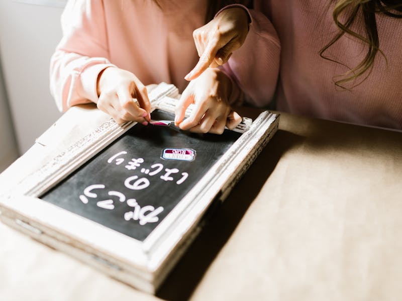 ** Kreativni DIY Projekti za Dekoraciju Doma, Vrtlarstvo i Djecu** - Second Image