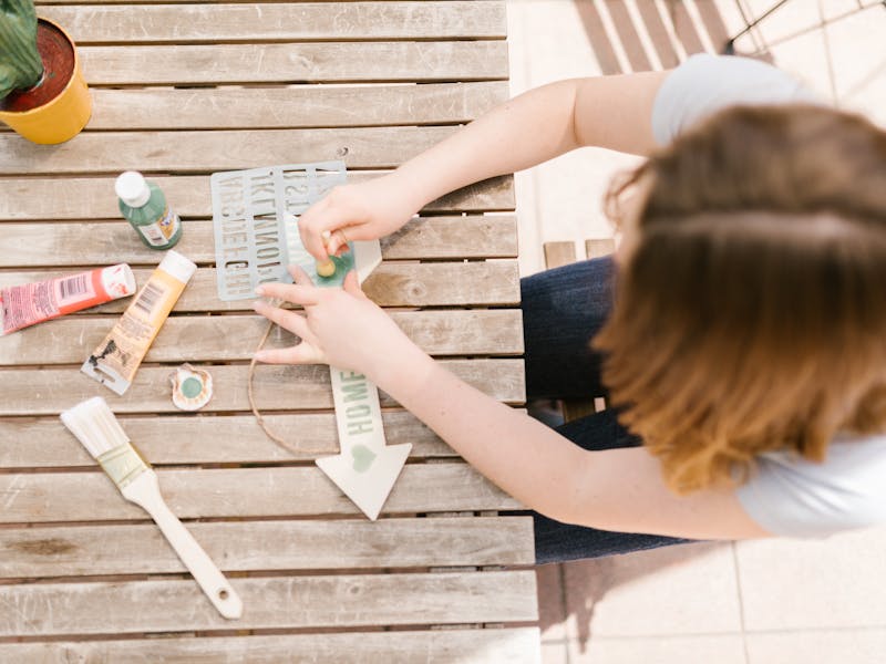 **Postani Sam Svoj Majstor: Sveobuhvatan Vodič za DIY Projekate i Kreativno Uradi Sam Iskustvo** - Third Image