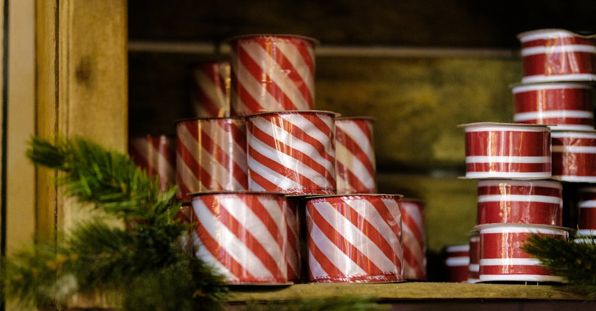 Kreativne  Oslikajte Svoj Prostor i Unesite Praznični Duh