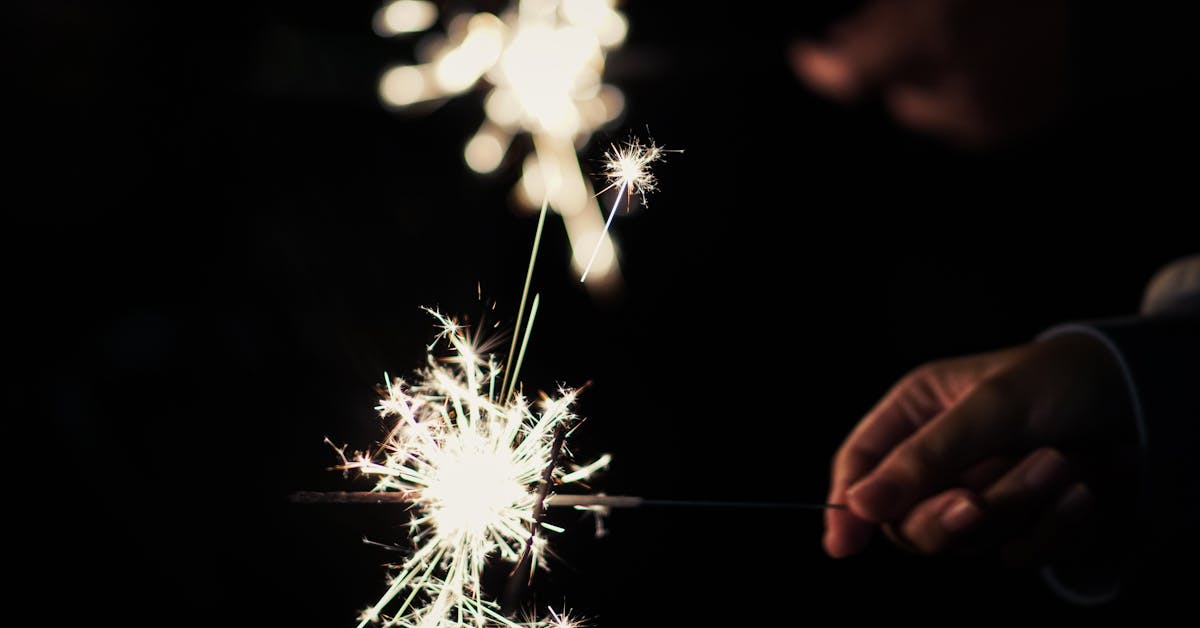 Kreativne  Stvarajte Magiju s Rukama i Uživajte u Prazničnoj Atmosferi