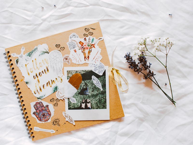 ** 10 Inspirativnih DIY Ideja za Kreativno Izražavanje i Osvježavanje Vašeg Doma** - Third Image