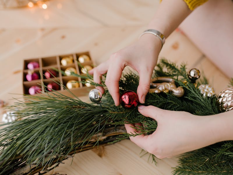 **Vrhunske DIY Ideje: Kreativni Uradi Sam Projekti za Vaš Dom i Poklone** - Second Image