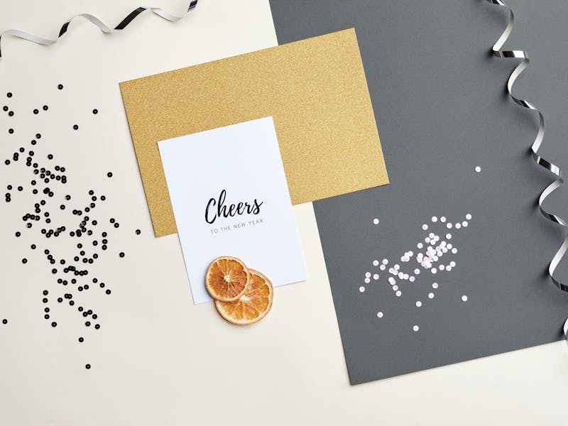 ** 10 Kreativnih Novogodišnjih DIY Ideja za Prekrasnu Prazničnu Atmosferu** - Second Image