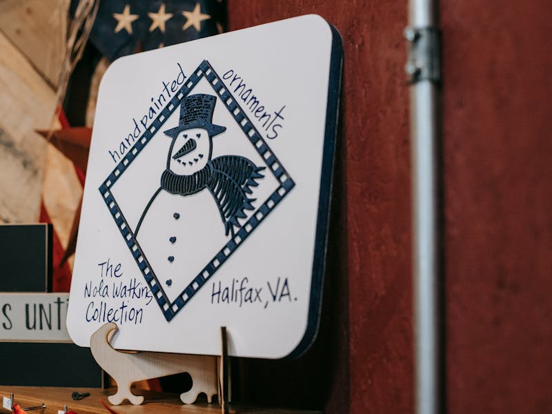 **DIY Božićne Ideje: Kreativne i Pristupačne Ukrasne i Poklon Ideje za Savršen Božić** - Second Image