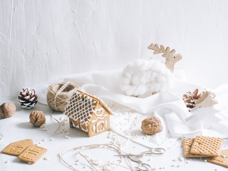 ** 10 Kreativnih Novogodišnjih DIY Ideja za Prekrasnu Prazničnu Atmosferu** - Third Image