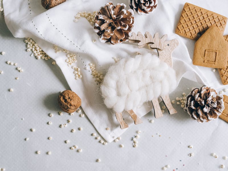 ** 10 Kreativnih Novogodišnjih DIY Ideja za Prekrasnu Prazničnu Atmosferu** - Fourth Image