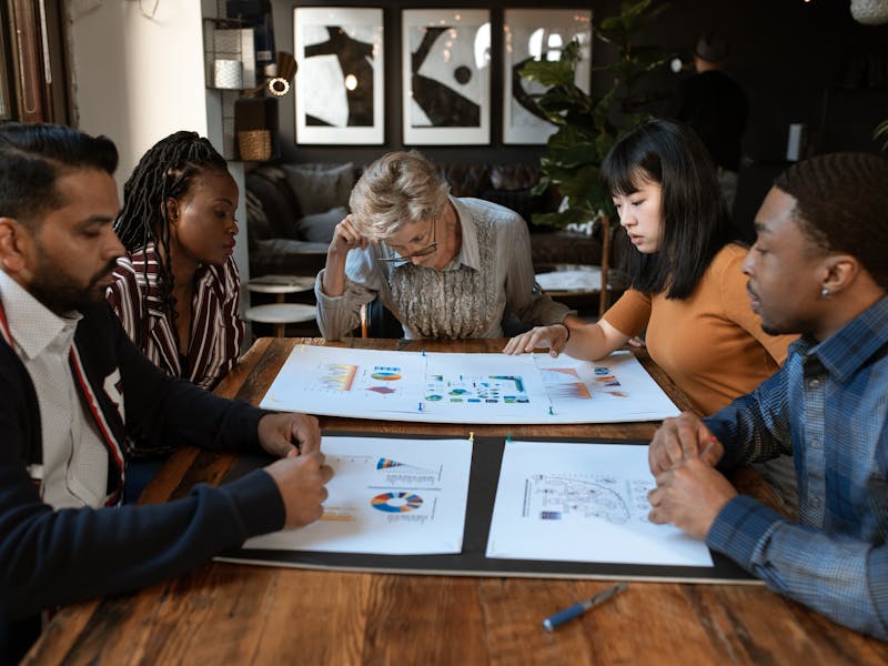 ** 10 Kreativnih Ideja za Uređenje Doma uz Mali Budžet – Uštedite i Osvježite Svoj Prostor** - Third Image