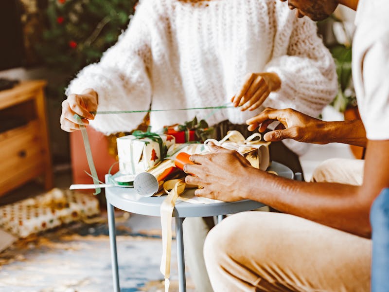 ** 15 Kreativnih DIY Ideja za Božić: Uređenje, Pokloni i Porodične Aktivnosti** - Third Image