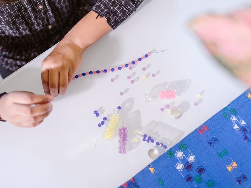 **Vrhunske DIY Ideje za Uradi Sam Projekte: Uređenje, Dekoracija i Personalizacija** - Fourth Image