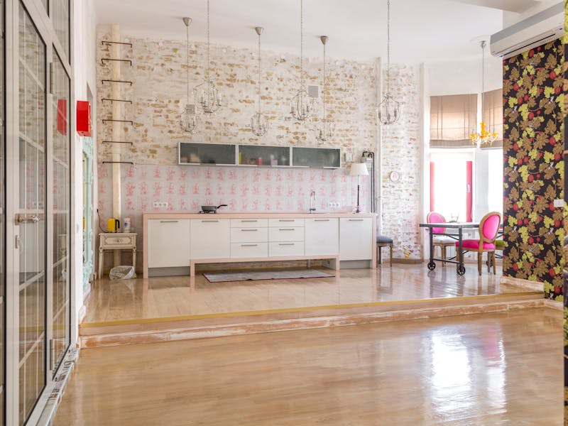 **Industrijsko Uređenje Doma: Savjeti za Stvaranje Unikatnog Prostora s Modernim i Vintage Elementima** - Third Image