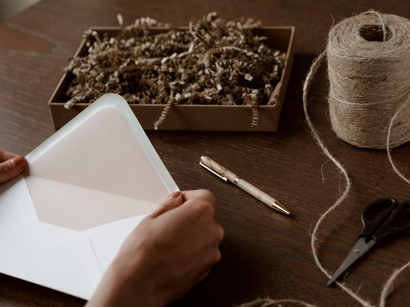 ** Kreativni DIY Projekti za Uređenje Doma i Unikatne Poklone** - Second Image