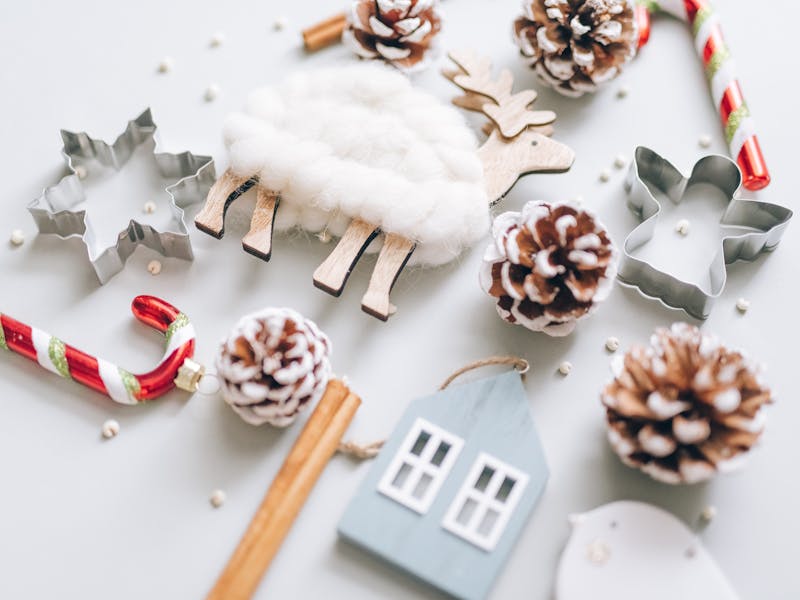 **DIY Božićne Ideje: Kako Kreativno Uljepšati Svoj Dom za Praznike** - Second Image