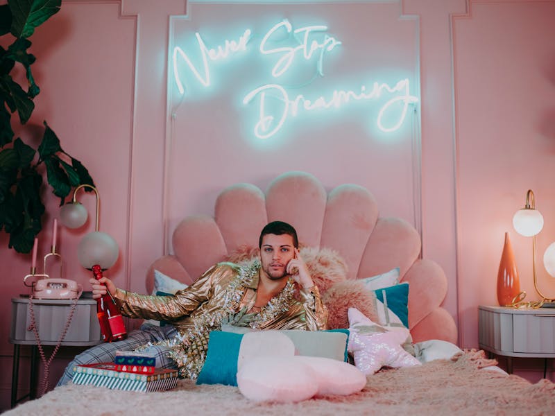 ** Kreativni Projekti za Unikatno Proslavljanje Nove Godine** - Second Image