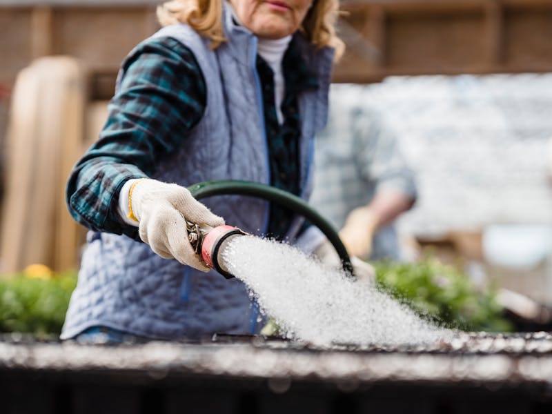 **Proljetne Ideje za Baštu: Savjeti za Uređenje i Uzgoj Plodova u Vašem Dvorištu** - Third Image