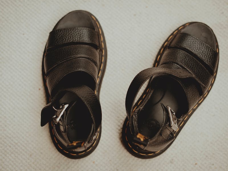 ** Savjeti za Minimalizam, Funkcionalnost i Prirodne Materijale** - Fourth Image