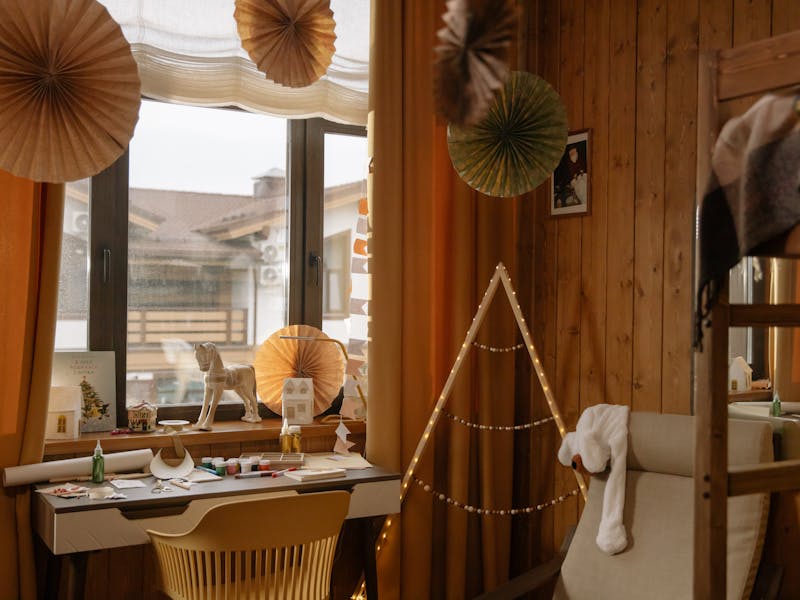 ** Kreativne 'Uradi Sam' Ideje za Dekoraciju Doma: Inspiracija za Sve Uzraste** - Third Image