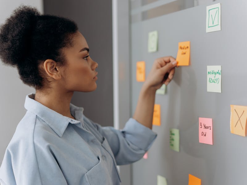 **Kreativne  Inspirativni Projekti za Organizaciju, Dekoraciju i Poklone** - Second Image