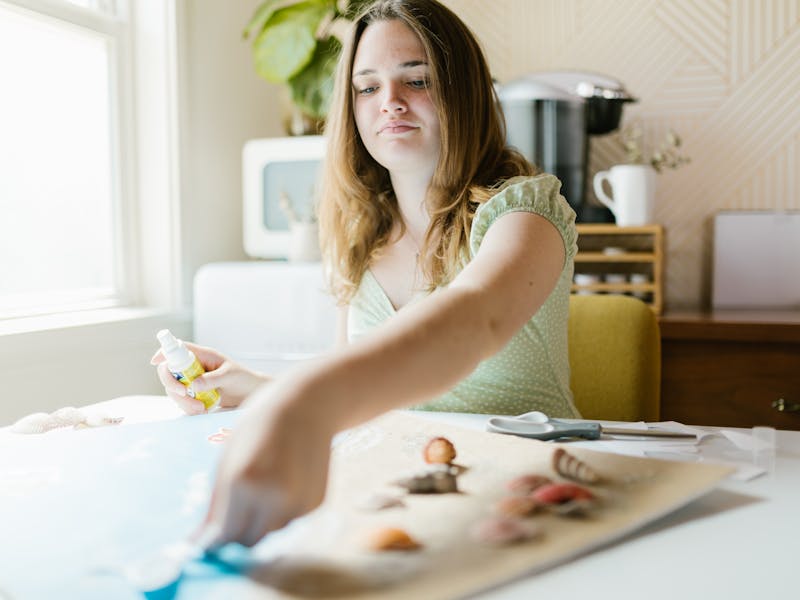 **10 Kreativnih DIY Projekata za Uređenje Vašeg Doma i Uživanje s Porodicom** - Fourth Image