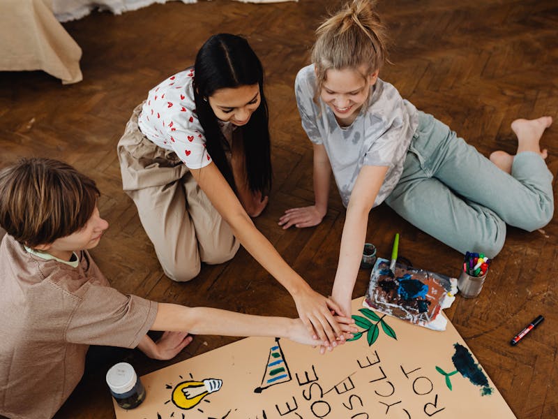 **Najbolje Uradi Sam Ideje za Kreativno Izražavanje: DIY Projekti za Svaku Priliku** - Fourth Image