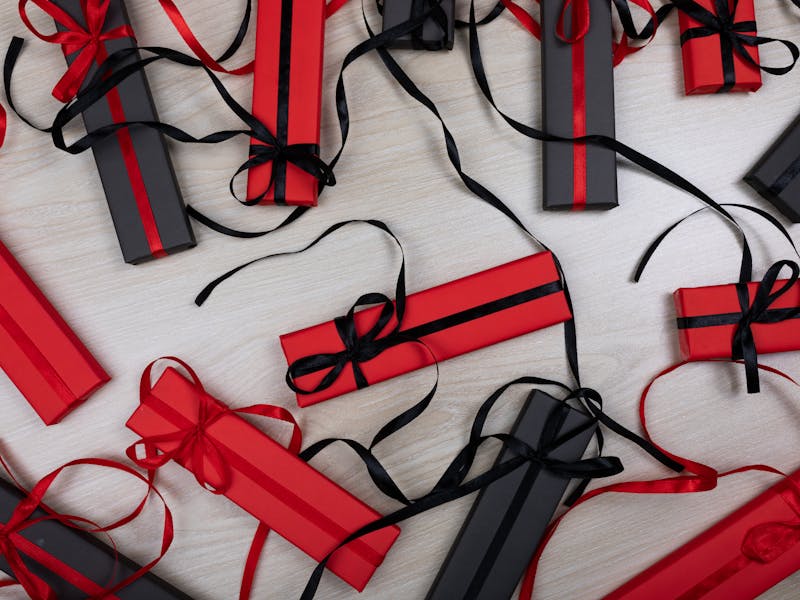 **Unikatni DIY Pokloni za Rođendane: Kreativne Ideje za Personalizovane Darove** - Second Image