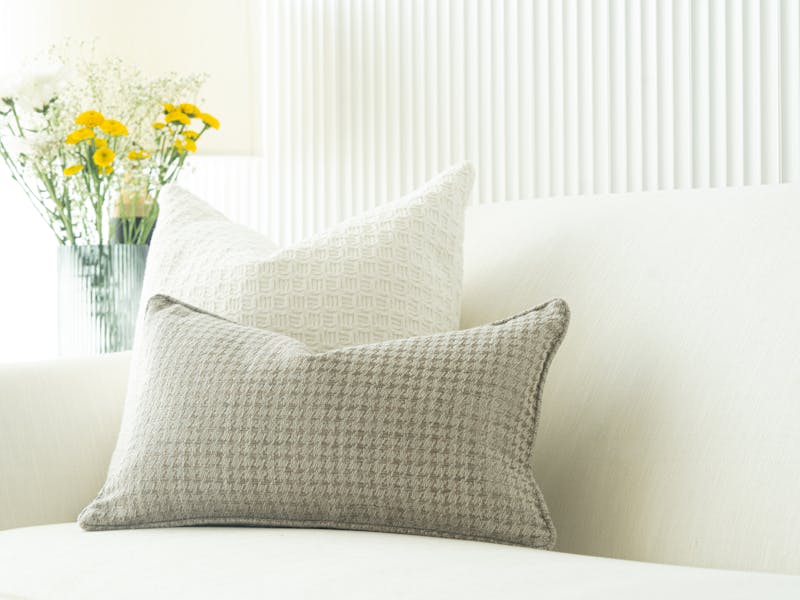 ** Vodič za Minimalizam i Udobnost u Vašem Prostor** - Third Image