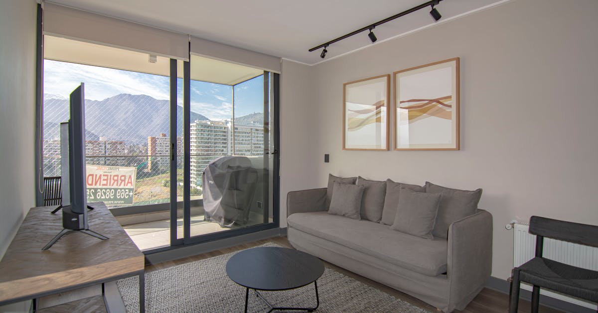 Zen Dizajn: Kako Urediti Enterijer za Srećniji i Mirniji Dom