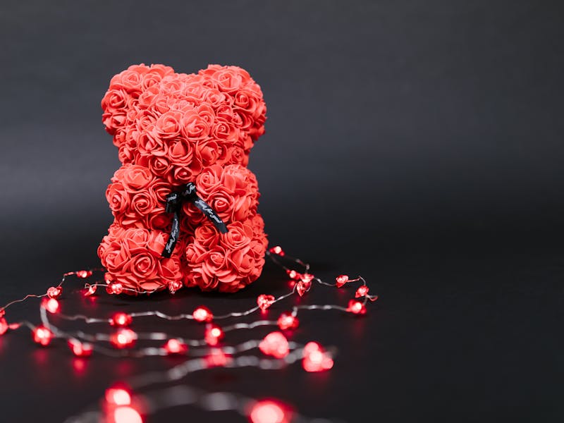 **Kreativne DIY Ideje za Rođendanske Poklone: Izradite Unikatne Darove za Najmilije** - Fourth Image