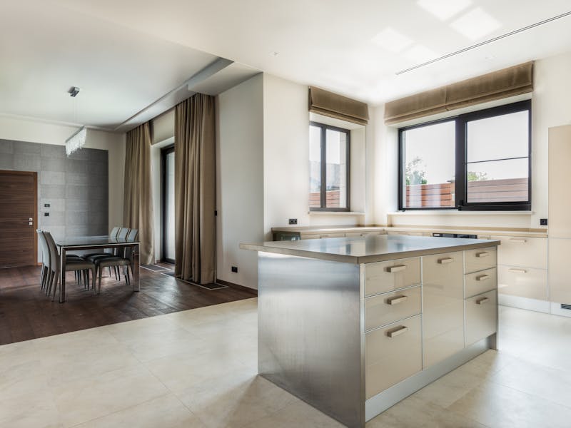 ** Savjeti za Minimalizam i Funkcionalnost u Vašem Prostoru** - Second Image