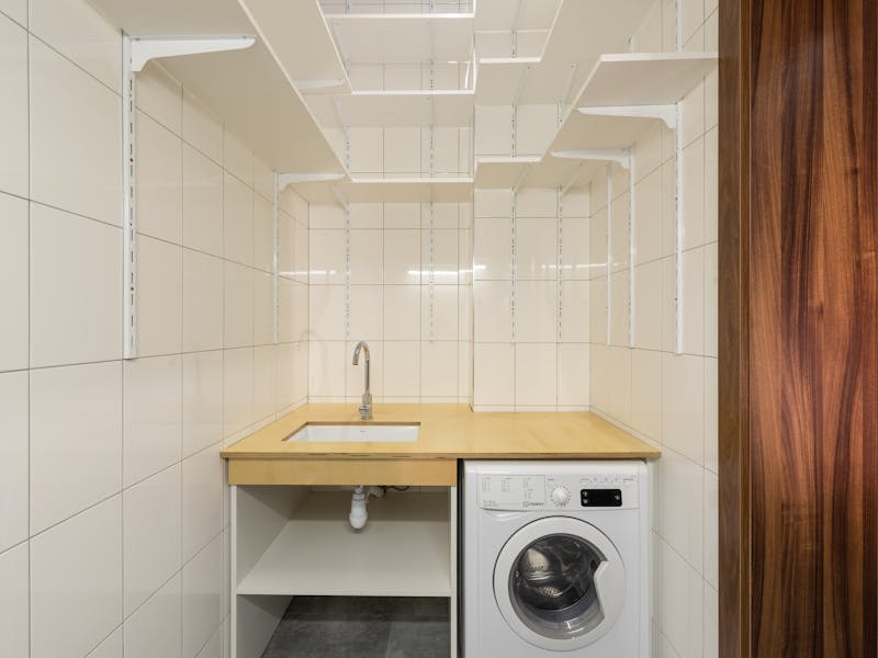 **Industrijsko Uređenje Doma: Savjeti i Ideje za Stvaranje Modernog i Funkcionalnog Prostora** - Third Image