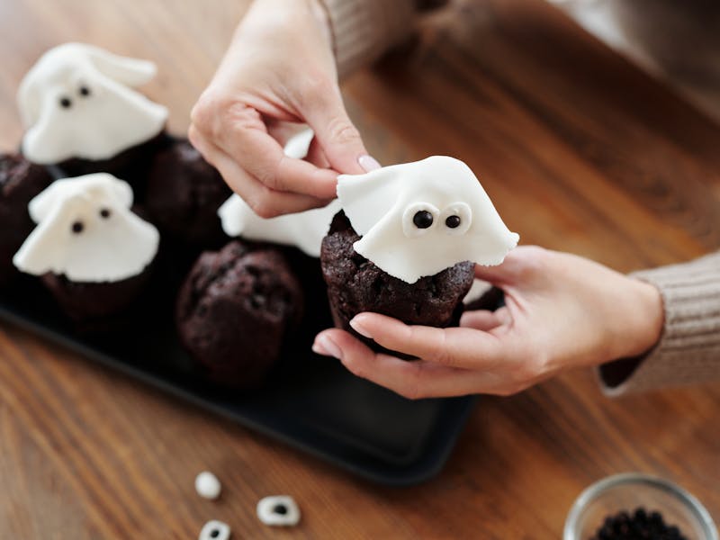 **Zabavne i Kreativne Uradi Sam Ideje za Uređenje Doma: Ušteda i Stvaralaštvo** - Third Image