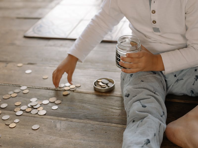 ** 10 Kreativnih 'Uradi Sam' Ideja za Preuređenje Vašeg Doma i Uštedu Novca** - Third Image