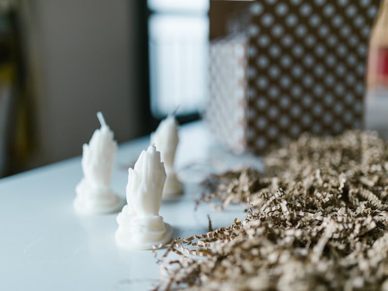 ** Izražavanje Kreativnosti: 10 Inspirativnih DIY Ideja za Uređenje Doma i Unikatne Poklone** - Fourth Image