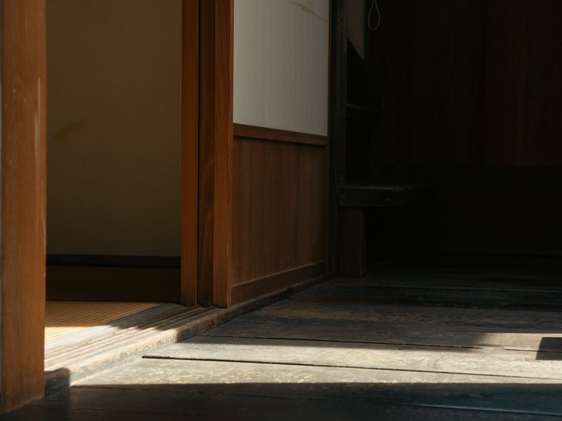 **Zen Dizajn Enterijera: Kako Stvoriti Srećniji i Mirniji Dom** - Fourth Image