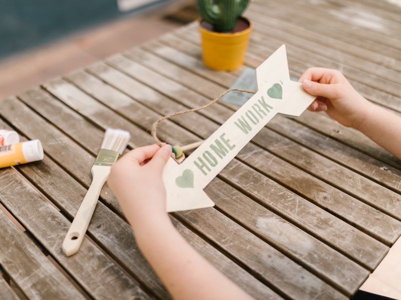 ** Kreativne DIY Ideje za Ručno Rađene Projekte: Ukrasite Dom i Stvarajte Personalizovane Poklone** - Fourth Image