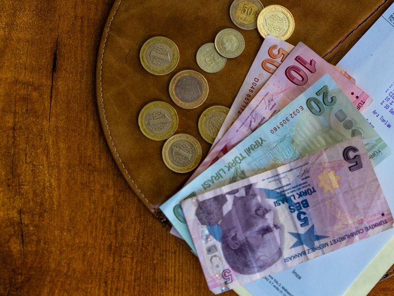 Sitni troškovi prazne budžet, a ove male navike pomažu ih smanjiti - Third Image
